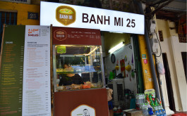 Hanoi Special Package tour three in one: Cyclo (1h), Food tour (3h) and Foot Massage (30')